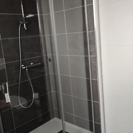Magnifique Maison A 5 Mns Du Circuit Des 24h A Pieds لو مان